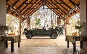 Karongwe Portfolio- Shiduli Private Game Lodge